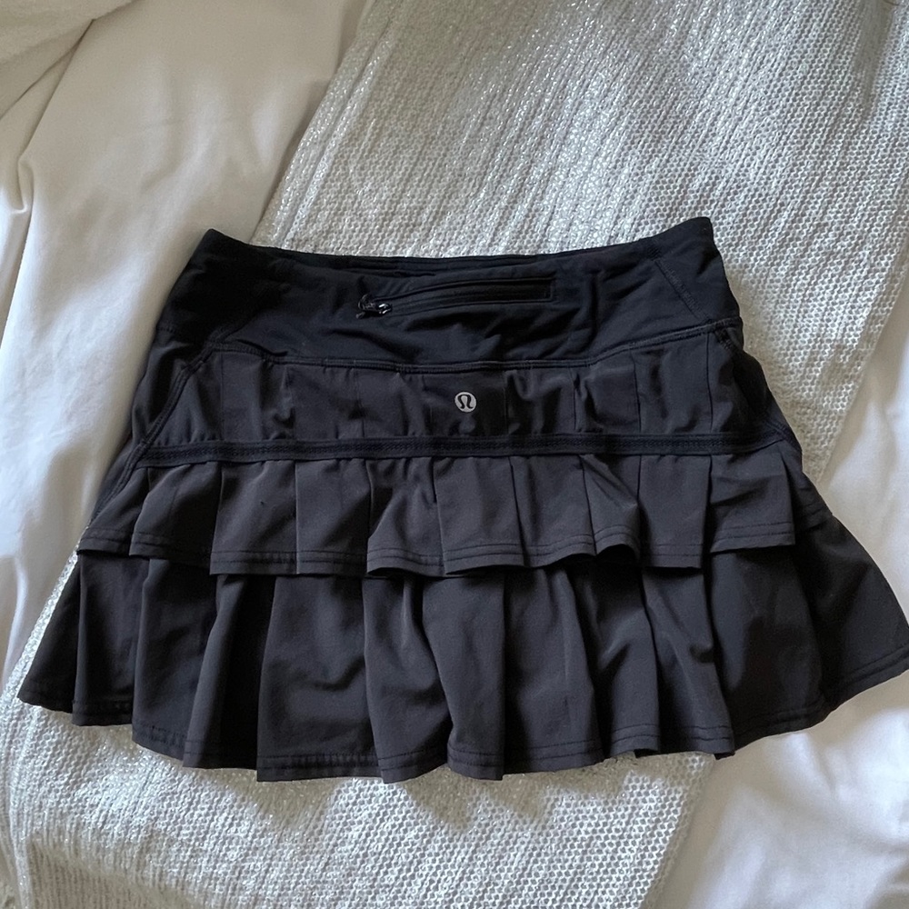 Lululemon tennis skirt size small